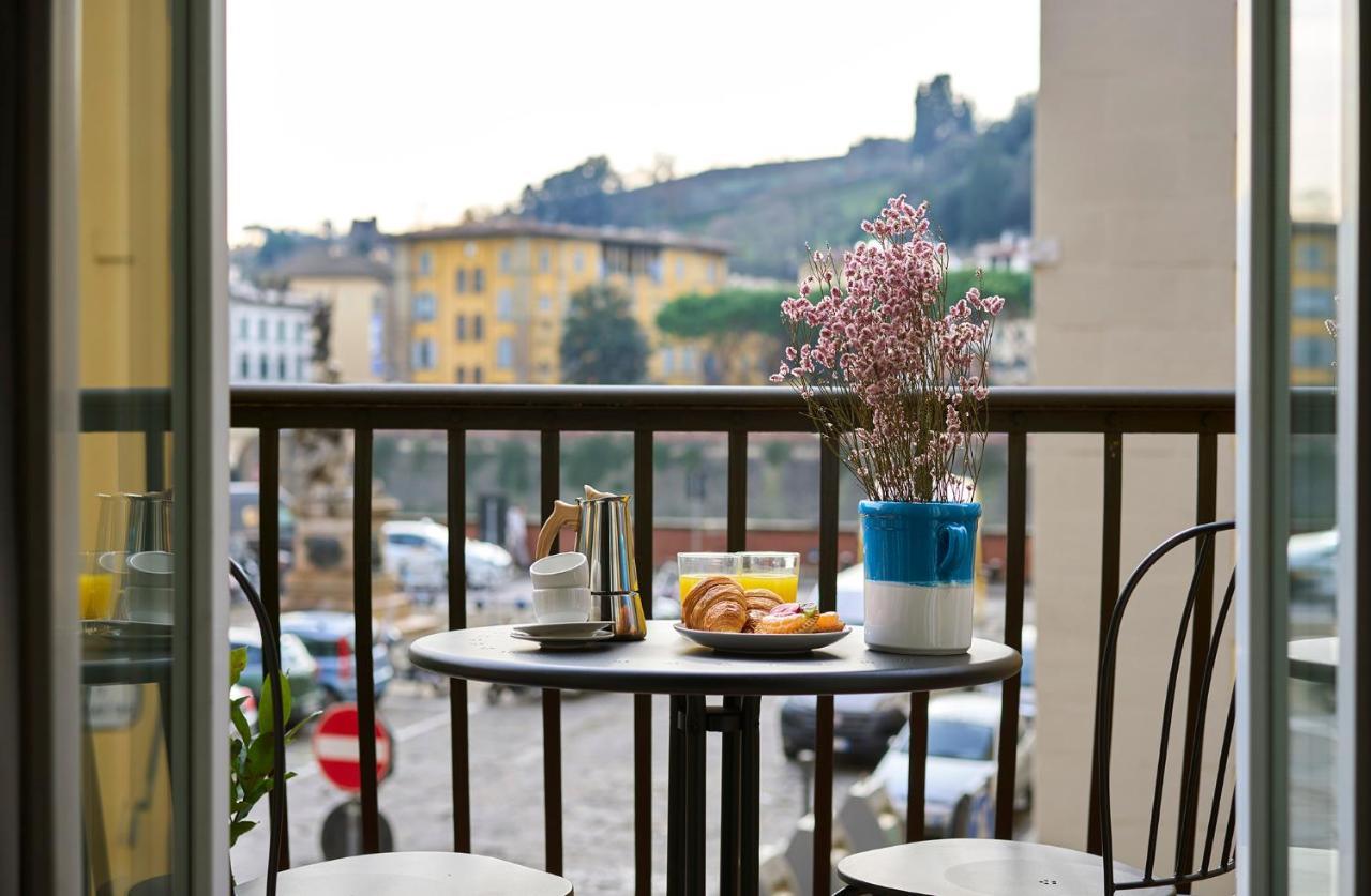 3 Master Bedrooms With Balcony On The River With Views Florença Exterior foto
