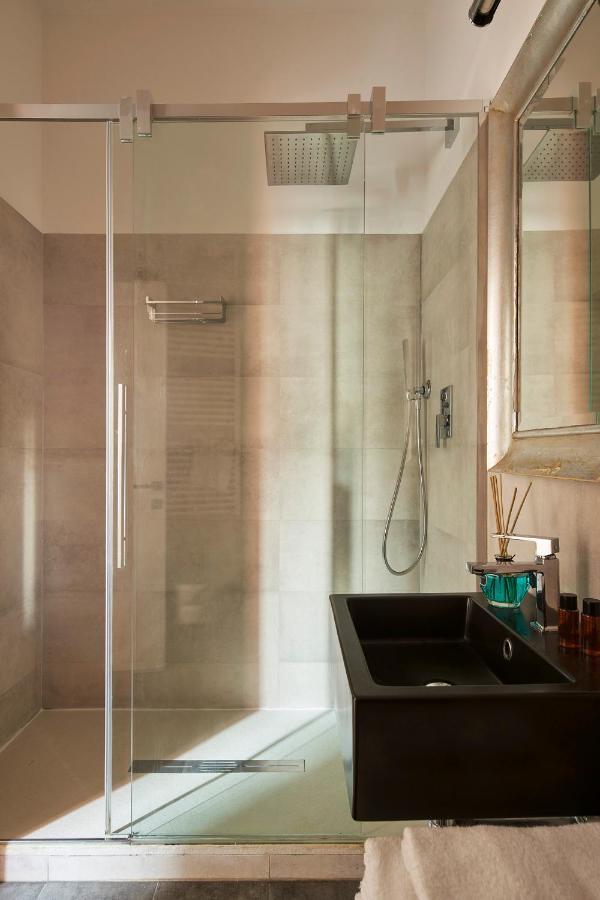 3 Master Bedrooms With Balcony On The River With Views Florença Exterior foto