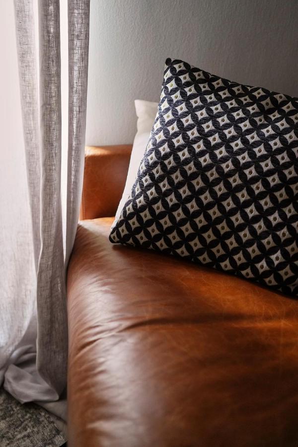 3 Master Bedrooms With Balcony On The River With Views Florença Exterior foto