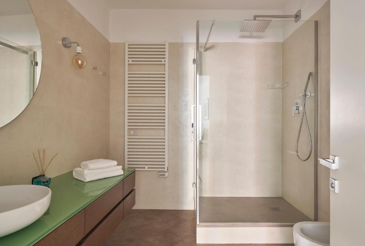 3 Master Bedrooms With Balcony On The River With Views Florença Exterior foto