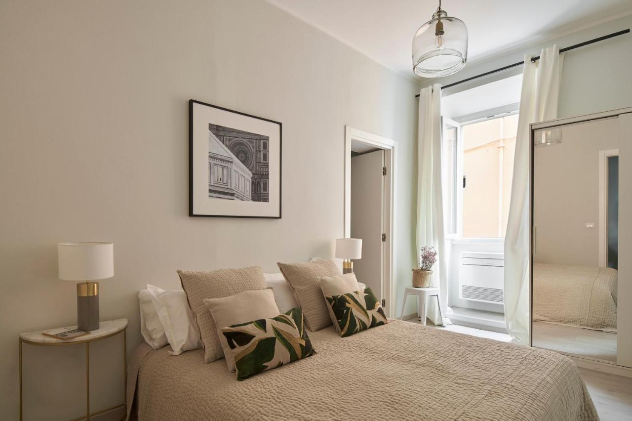 3 Master Bedrooms With Balcony On The River With Views Florença Exterior foto