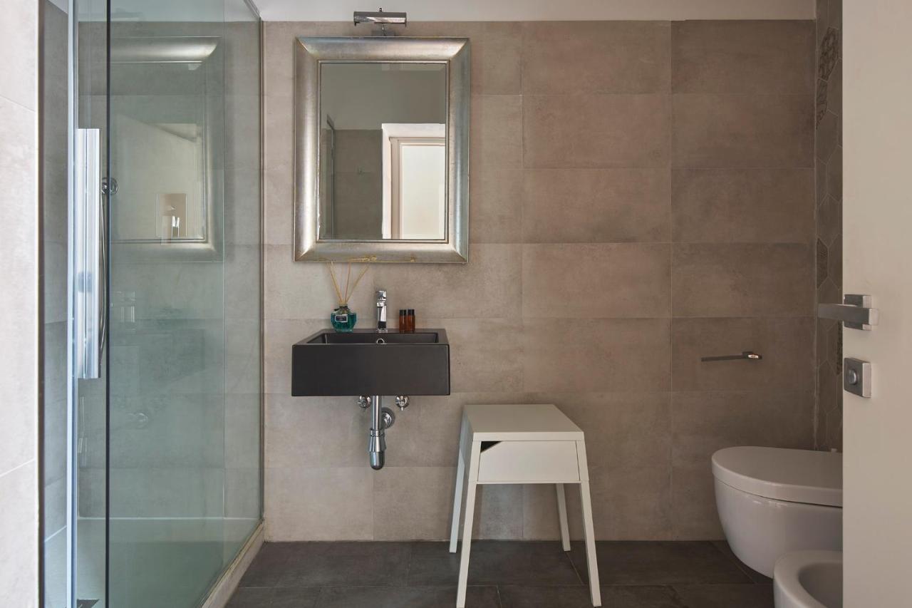 3 Master Bedrooms With Balcony On The River With Views Florença Exterior foto