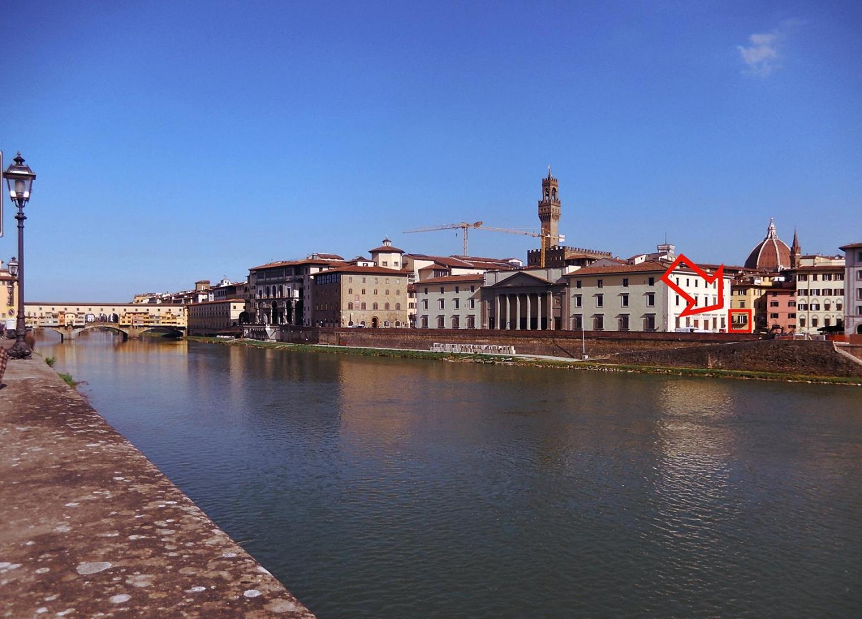 3 Master Bedrooms With Balcony On The River With Views Florença Exterior foto